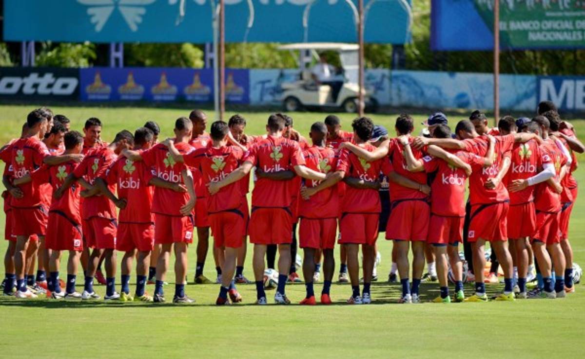 Waston y Carlos Hernández, fuera de la lista final de Costa Rica