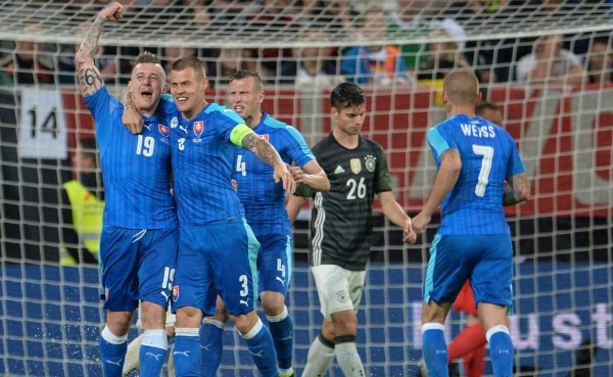 Eslovaquia sorprende a Alemania en Augsburgo en partido amistoso
