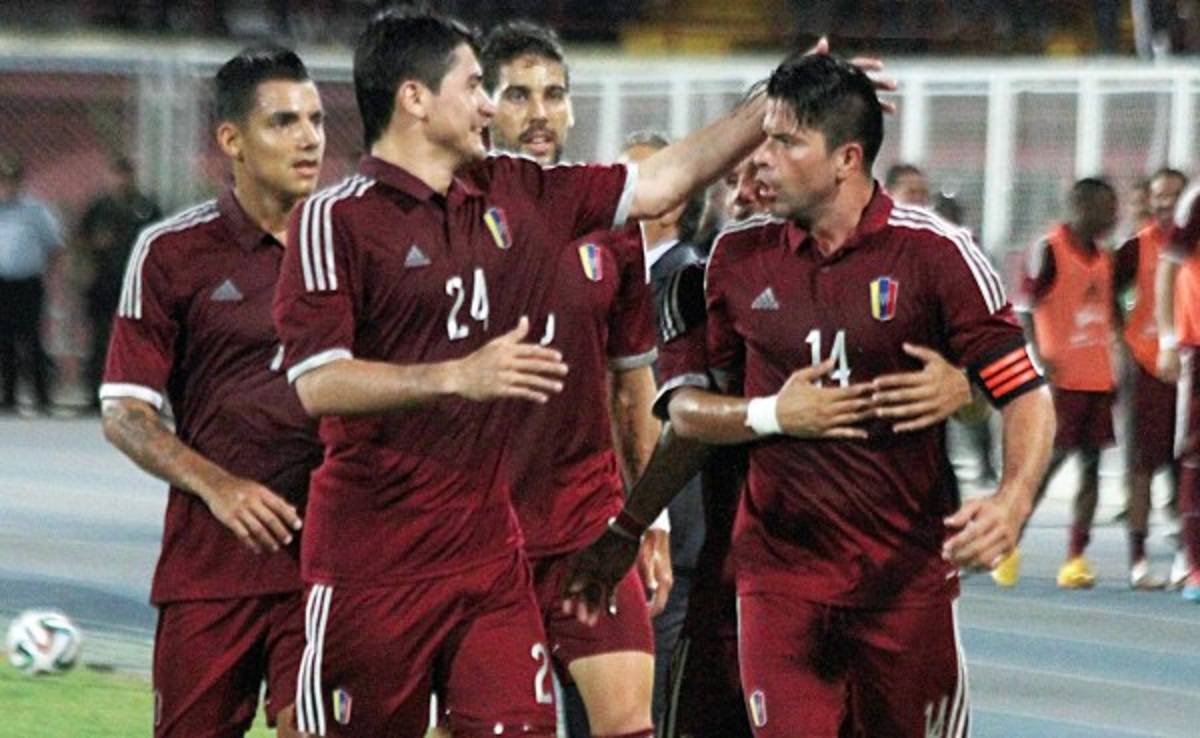 Honduras y Jorge Luis Pinto suman otra derrota ante Venezuela