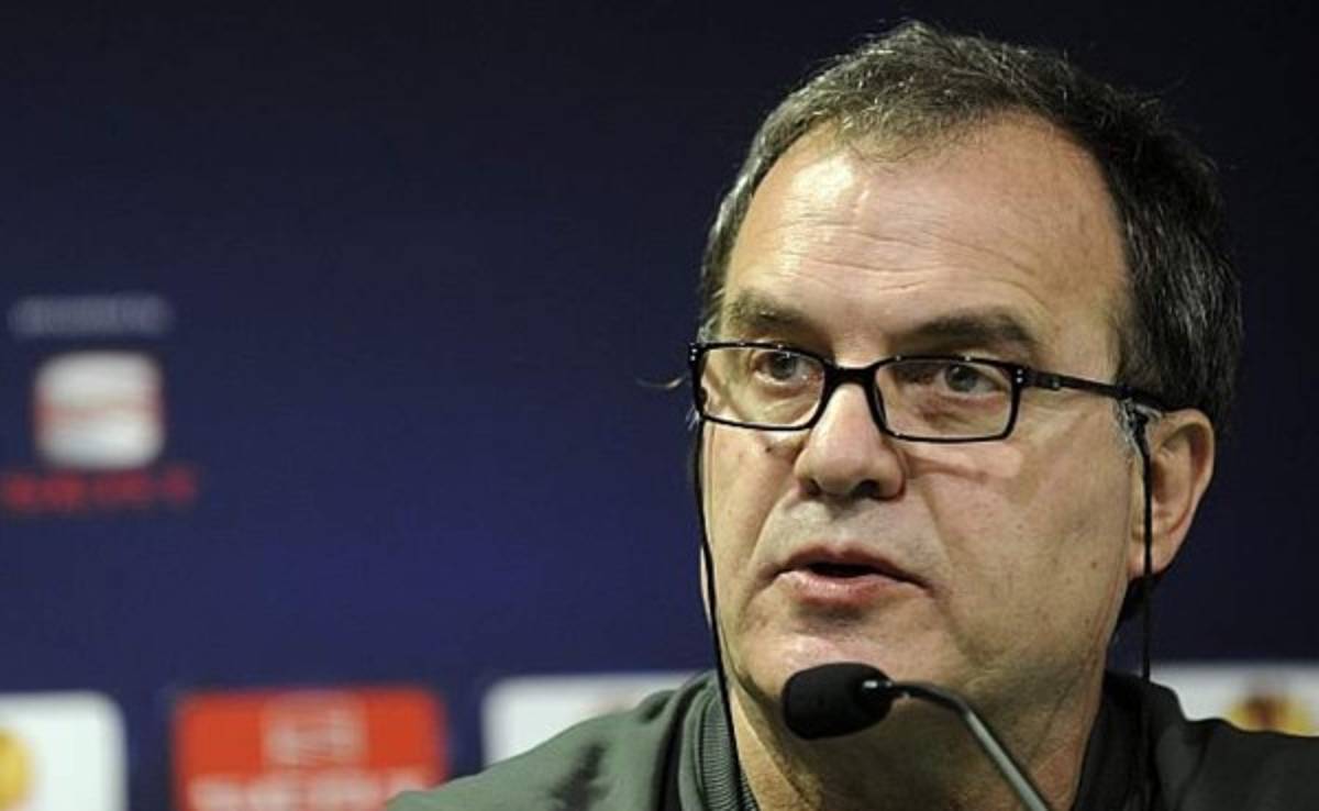 Marcelo Bielsa, favorito para dirigir al Swansea City de la Premier League