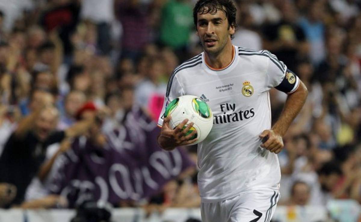 Florentino Pérez: 'Raúl es una leyenda y quiere volver'