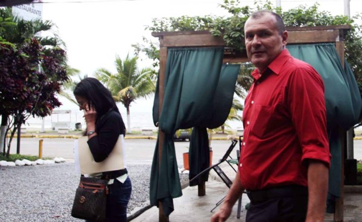 Wilmer Cruz aún no llega a un acuerdo con dirigencia del Platense