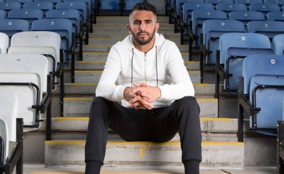 El huracán Riyad Mahrez quien está poniendo patas arriba la Premier League