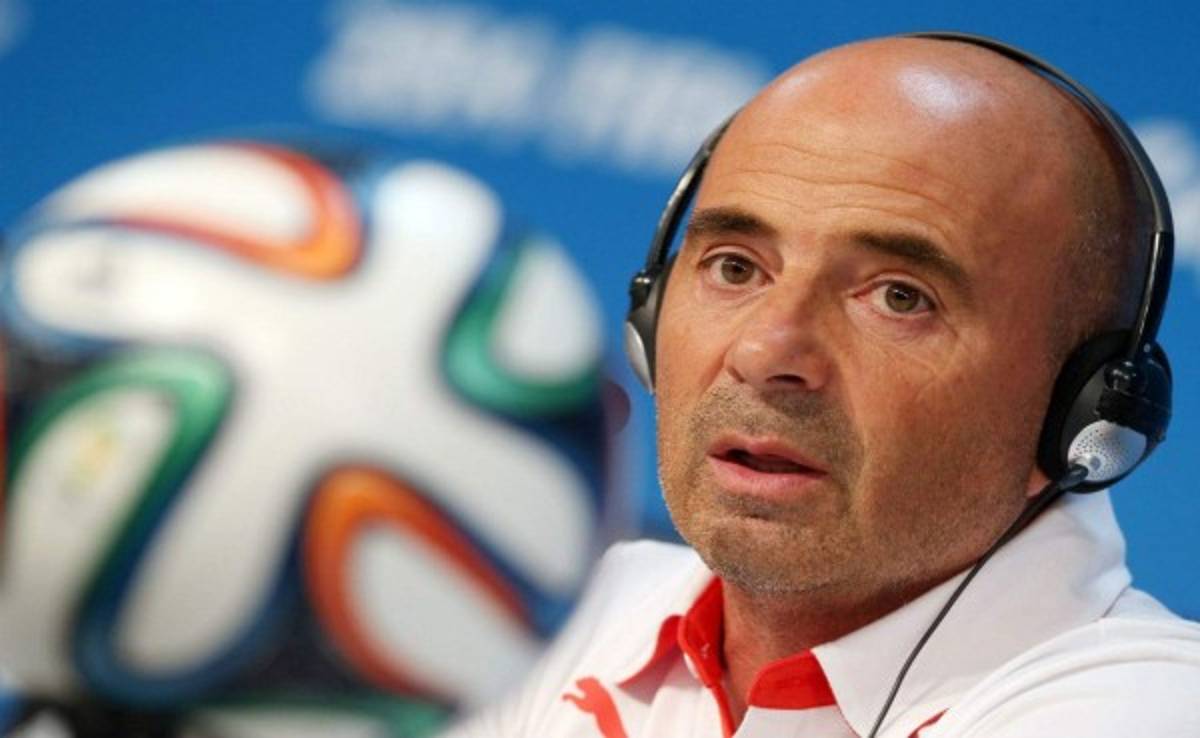 Sampaoli miró mil videos para estudiar a España