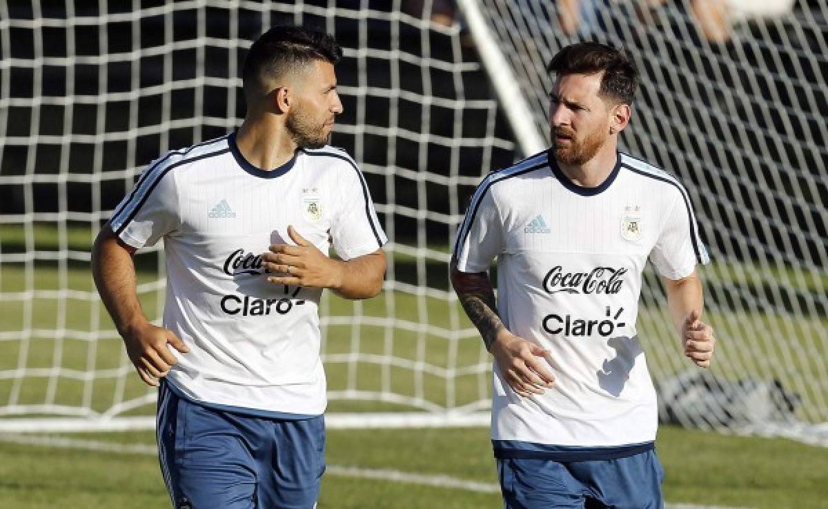 Sergio Agüero: 'Cuanto más contacto tenga Messi con la pelota, mejor'