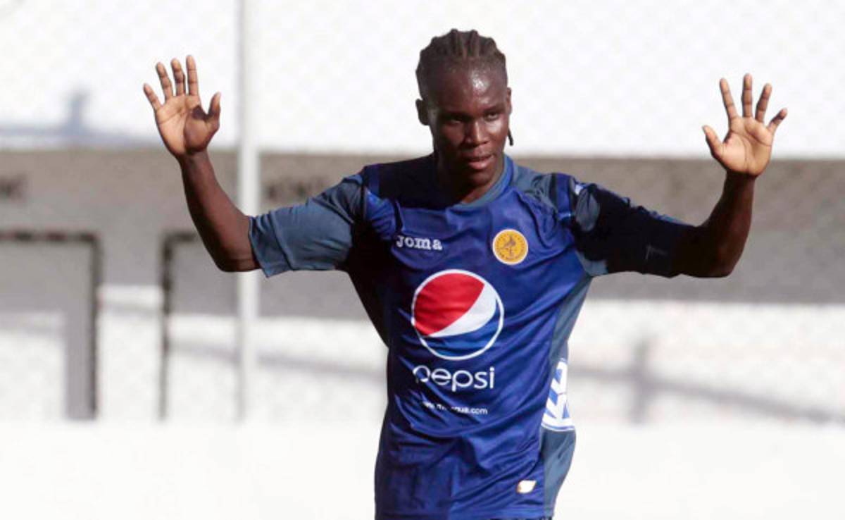 Lombardi dice que Rubilio Castillo encontrará los goles pronto