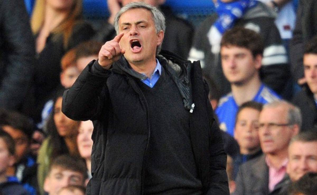 Mourinho felicita al árbitro tras perder ante Sunderland