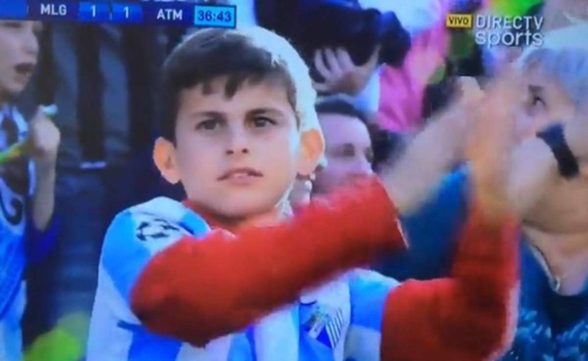 Polémica celebración de un niño aficionado del Málaga