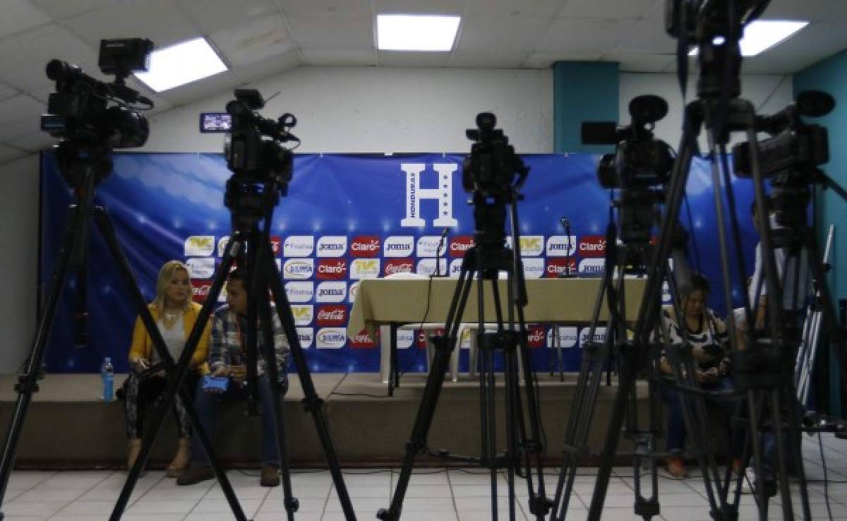 El DT Jorge Luis Pinto le cierra las puertas de la Selección de Honduras a la prensa