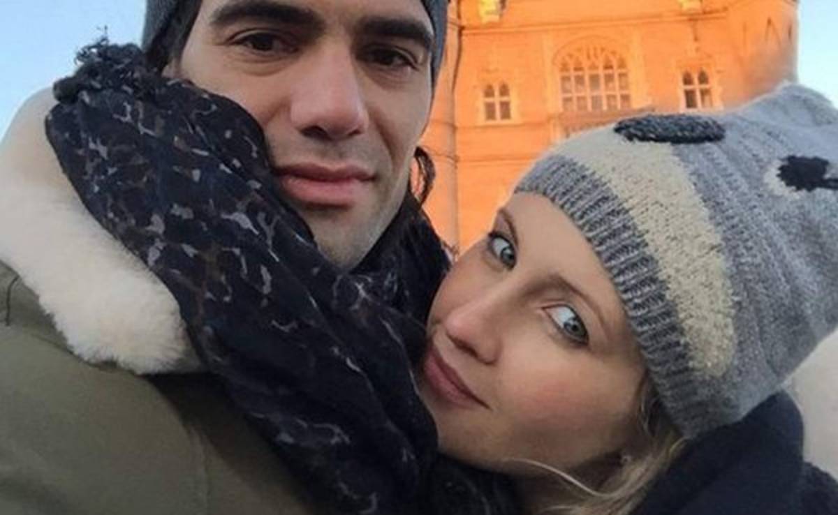 Falcao, Piqué y otros jugadores publican cómo pasan el día del amor y la amistad