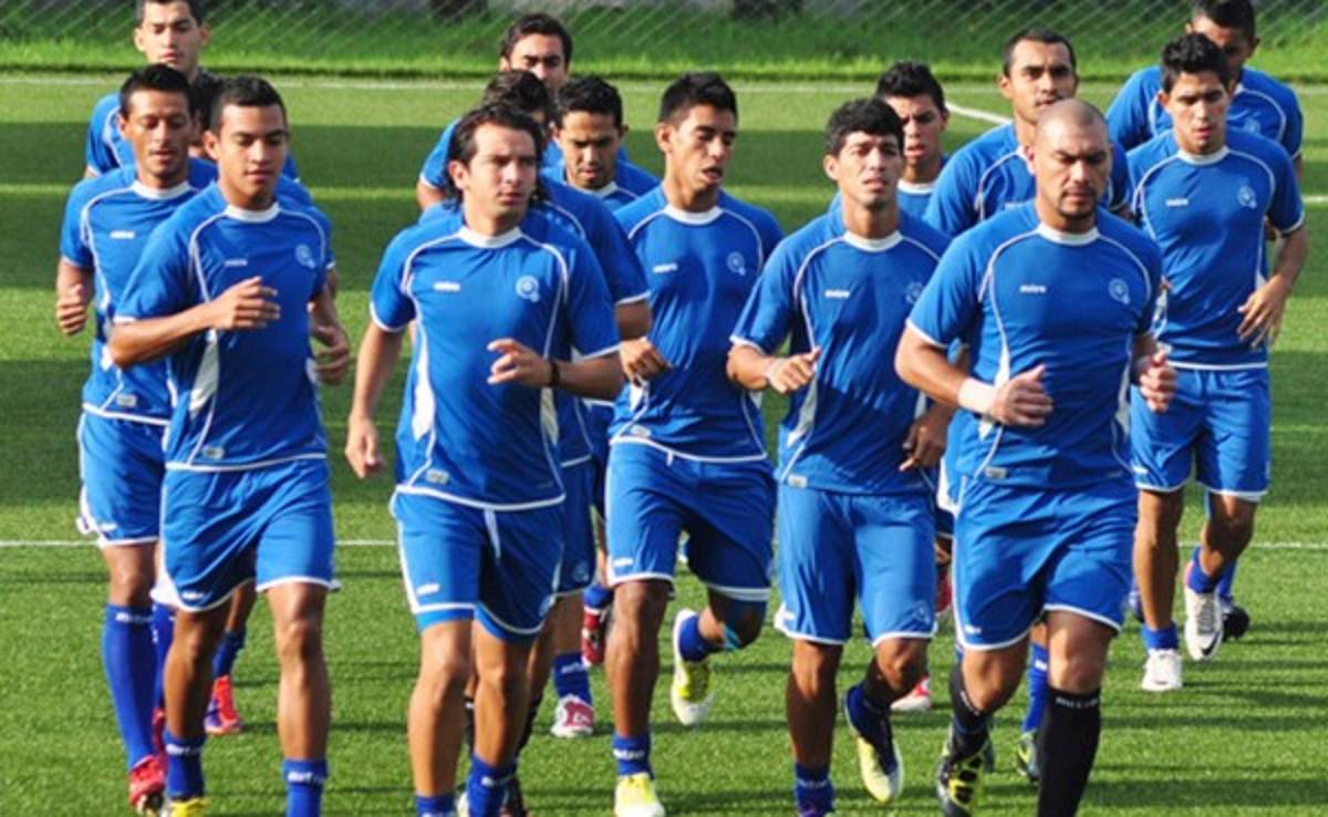 Albert Roca ofrece su primera lista de convocados