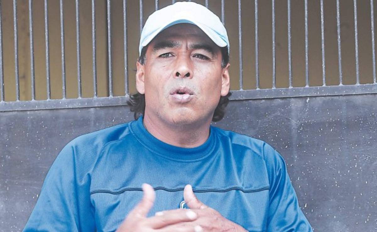 Juan Flores: 'Esta Sub-17 tenía sus condiciones, pero no tan buenas'