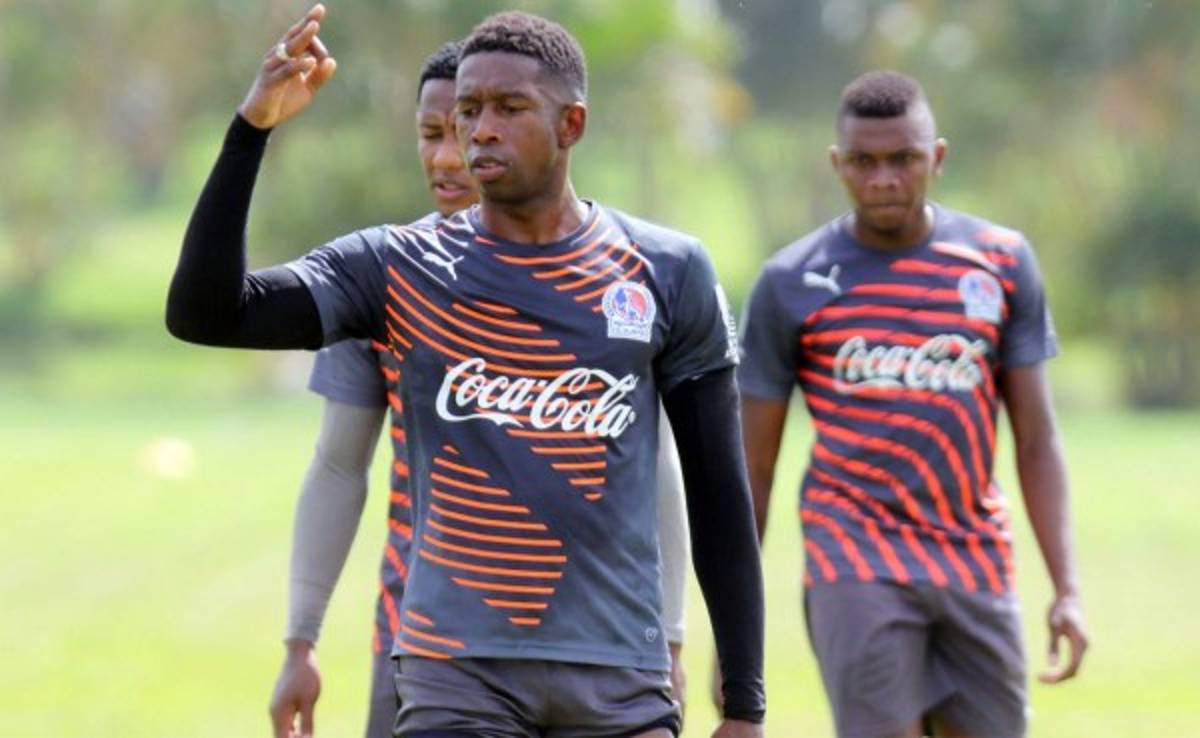 Osman Madrid 'Johnny está entrenando y si acepta las condiciones seguirá'