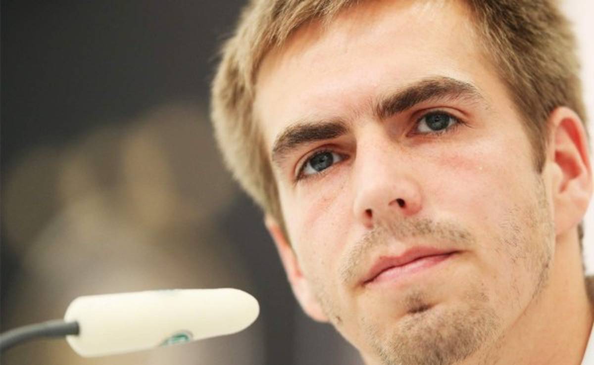 El alemán Philipp Lahm estará tres meses de baja