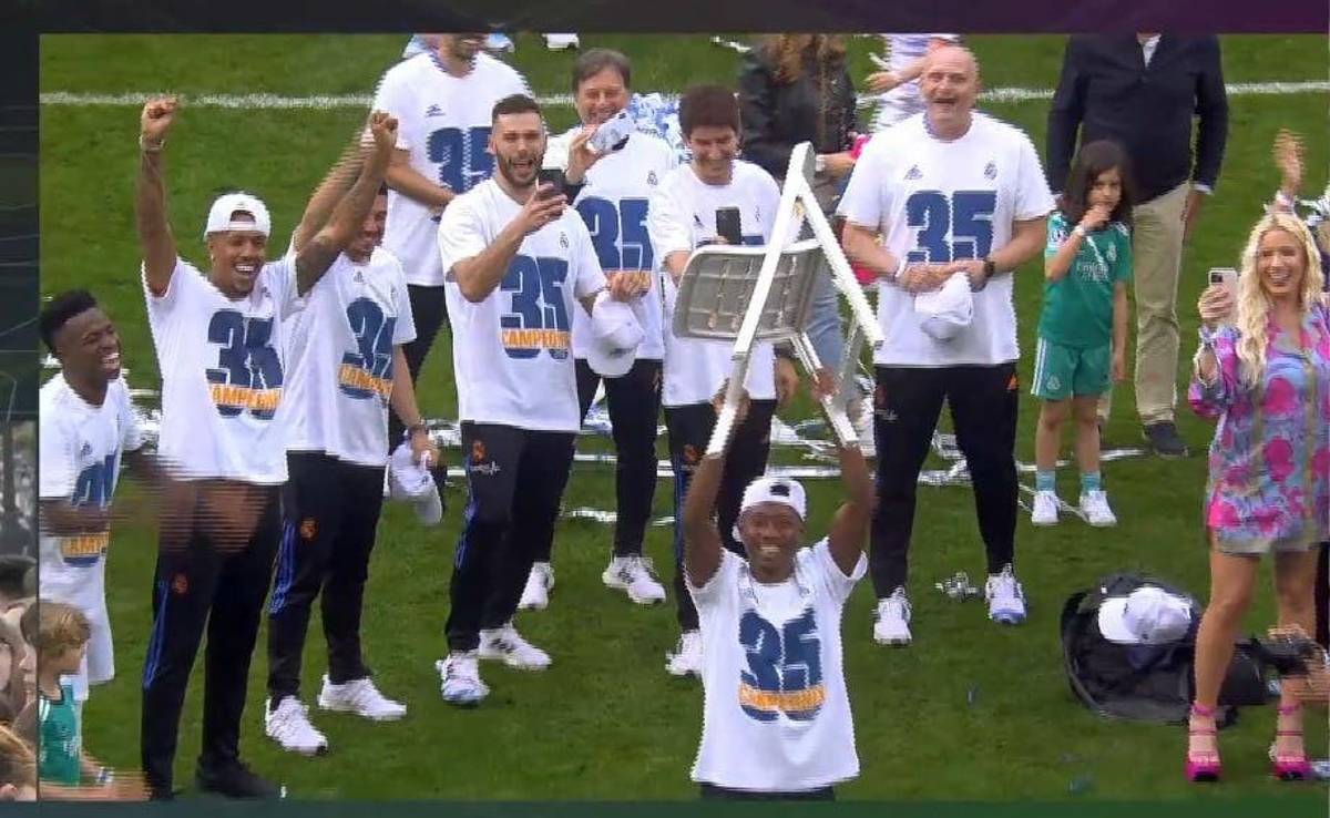 Fotos: Así celebró el Real Madrid su título 35 en la Liga de España; el crack que no llegó al festejo y el gesto de Marcelo