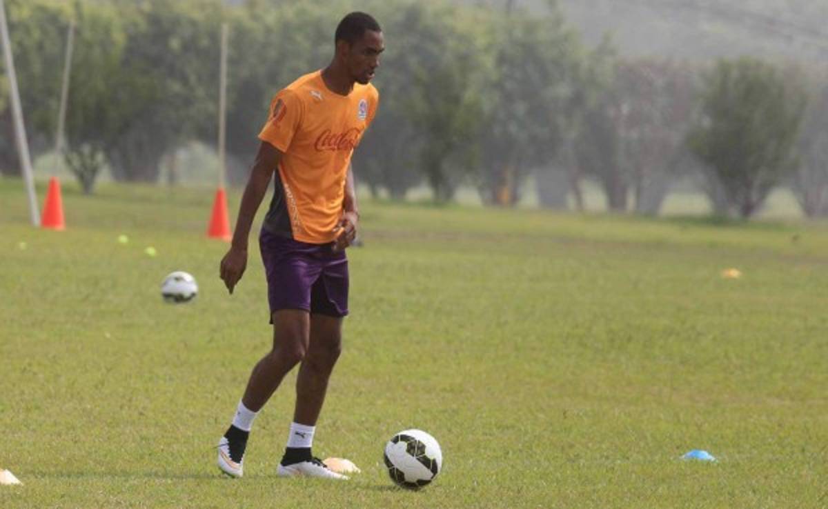 ¡Jerry Bengtson aparece entrenando con el Olimpia!