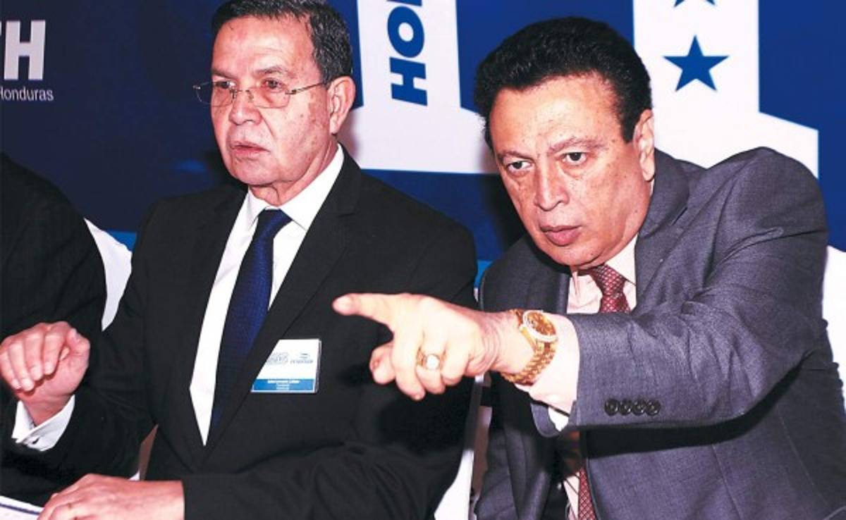 Escándalo: Alfredo Hawit cobró 150 mil lempiras de forma ilegal en Fenafuth