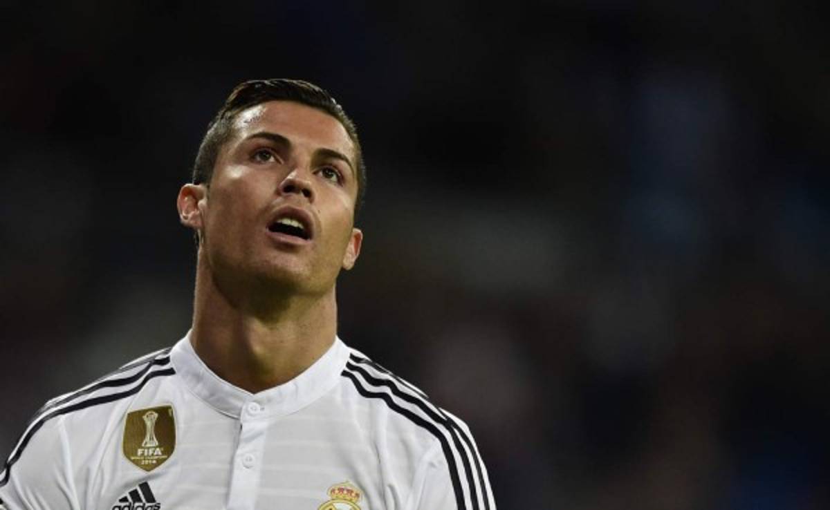 VIDEO: Cristiano Ronaldo se molesta con Arbeloa por anotar el tercer gol del Real Madrid