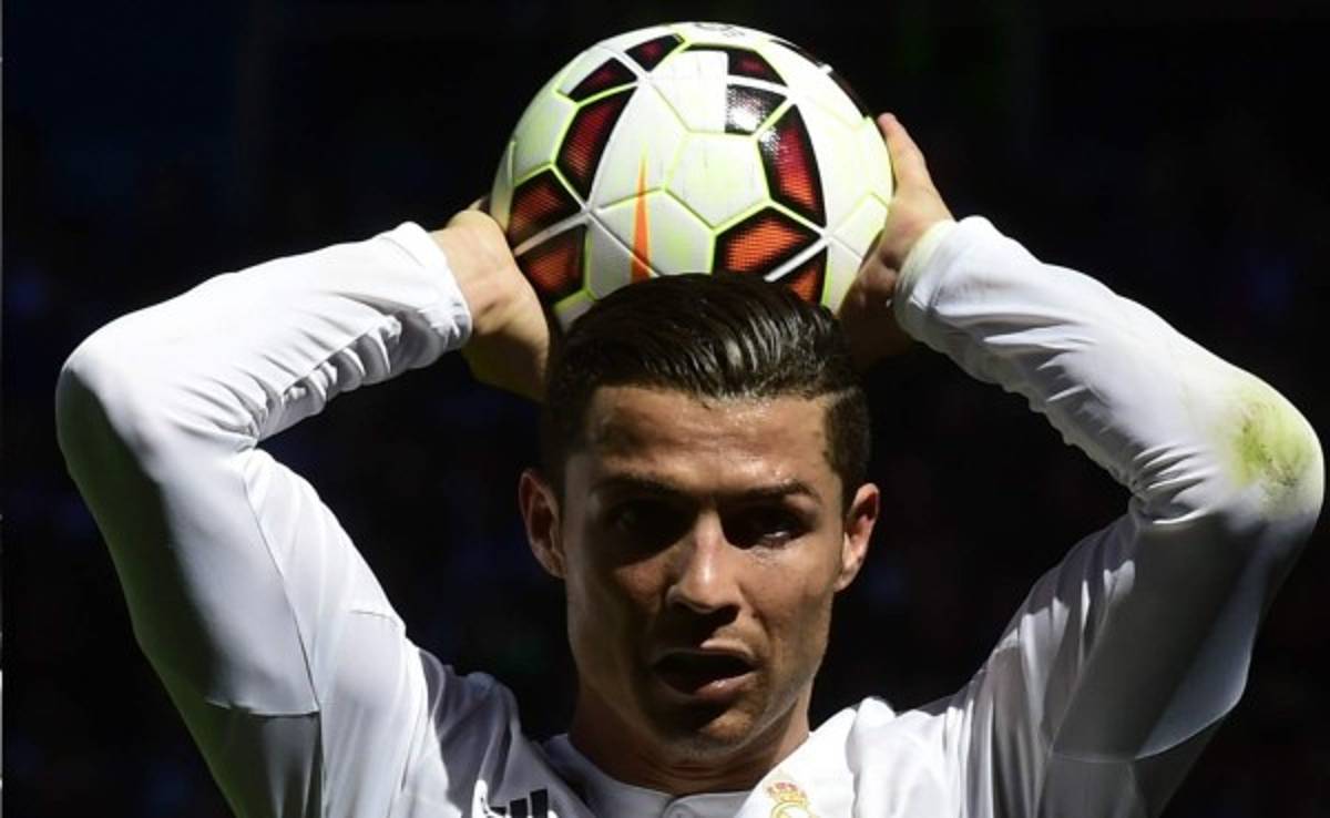Cristiano Ronaldo se llevó el balón por sus cinco goles