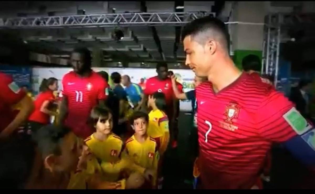 VIDEO: Niño le pide abrazo a Cristiano Ronaldo