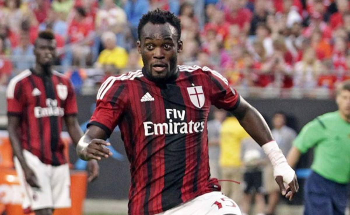 Michael Essien se acerca al fútbol de la MLS