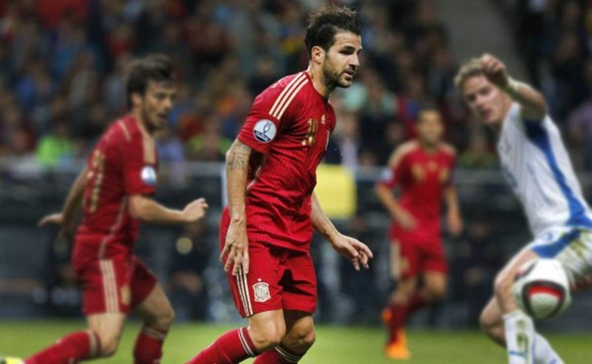 Fábregas cumple una centena de partidos con la selección de España