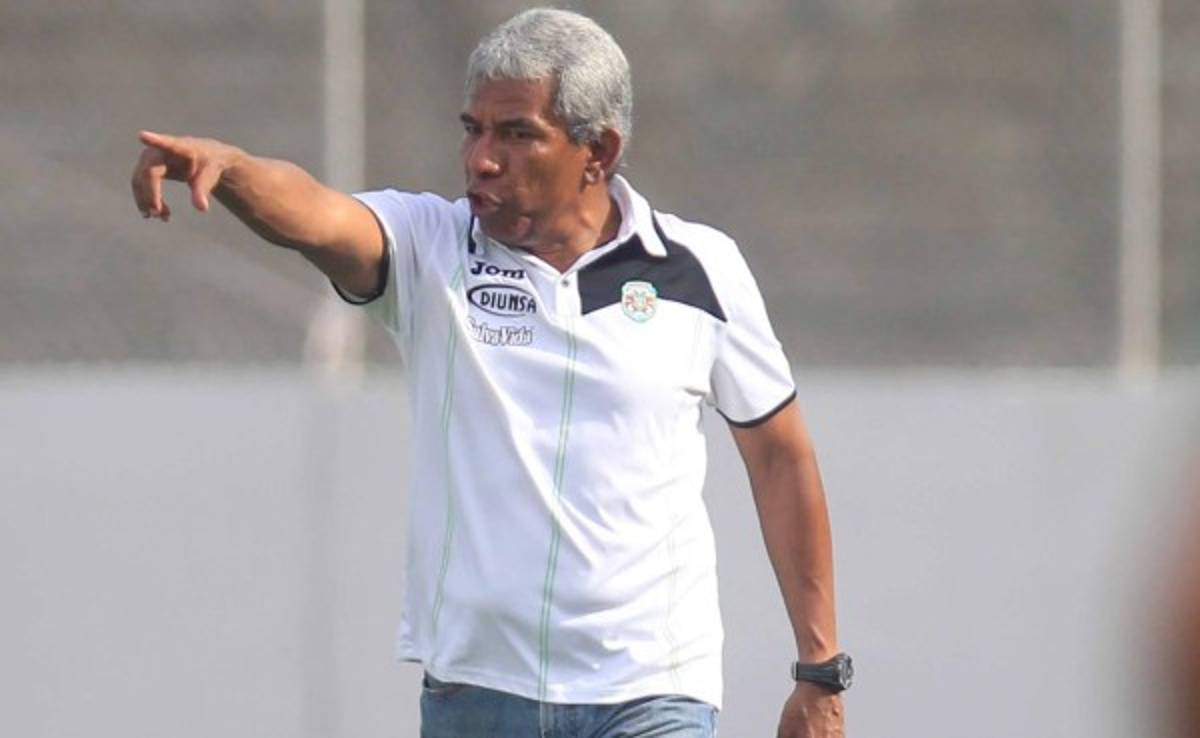 Héctor Castellón: 'El campo está en malas condiciones'