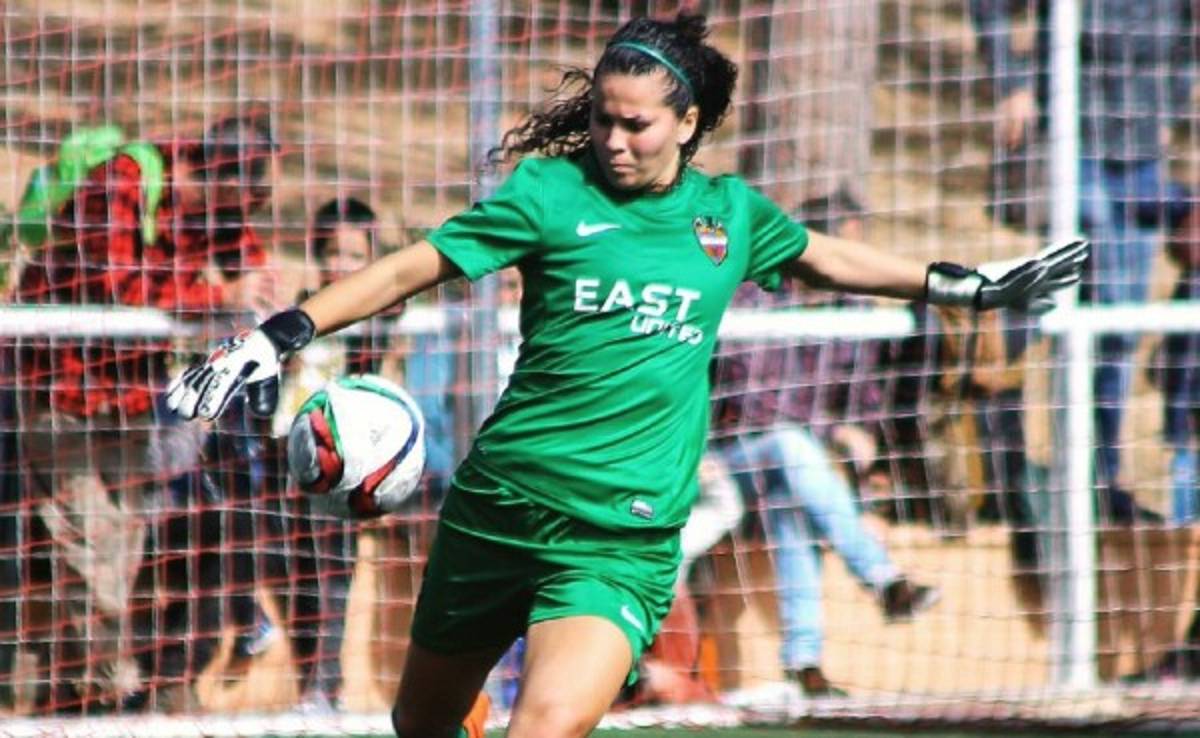 Tica Noelia Bermúdez ficha por el Valencia Femenino procedente del Levante