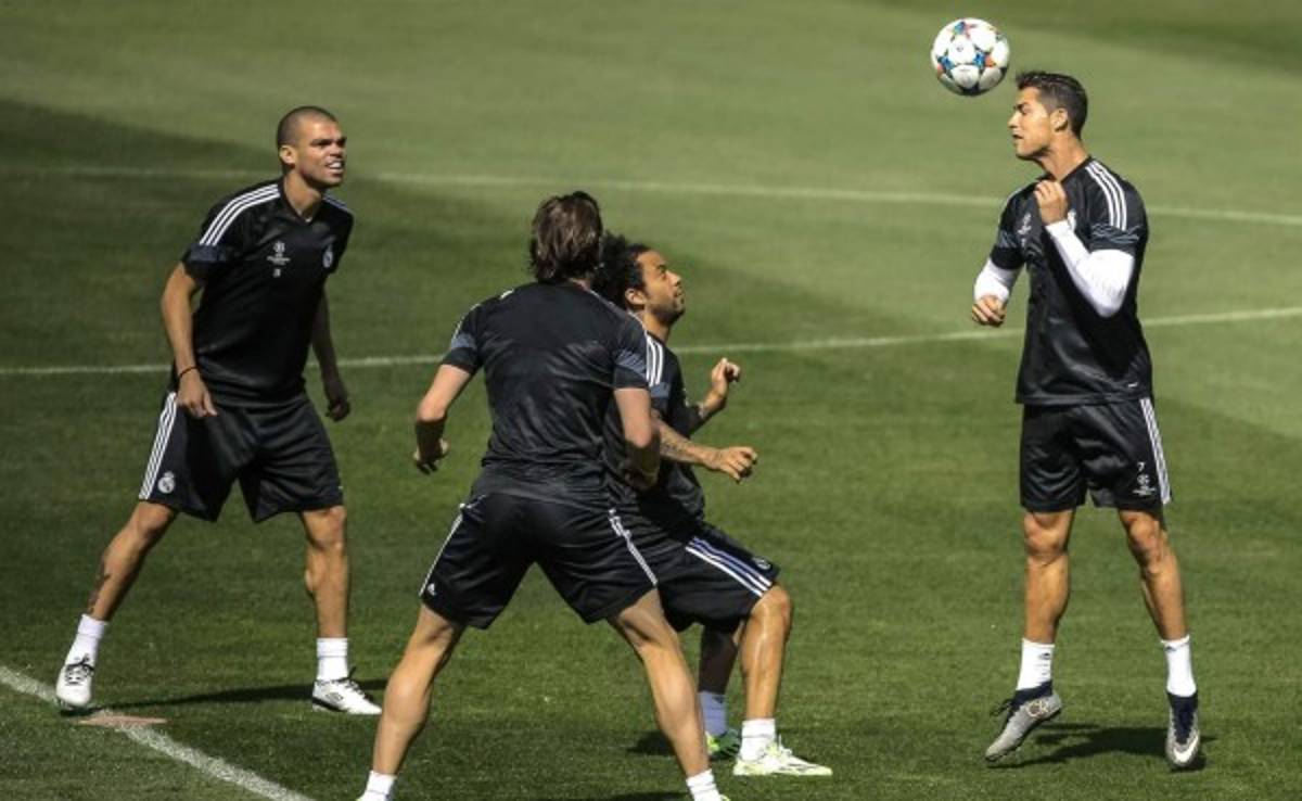 Chicharito o Benzema, duda en ataque en el Real Madrid