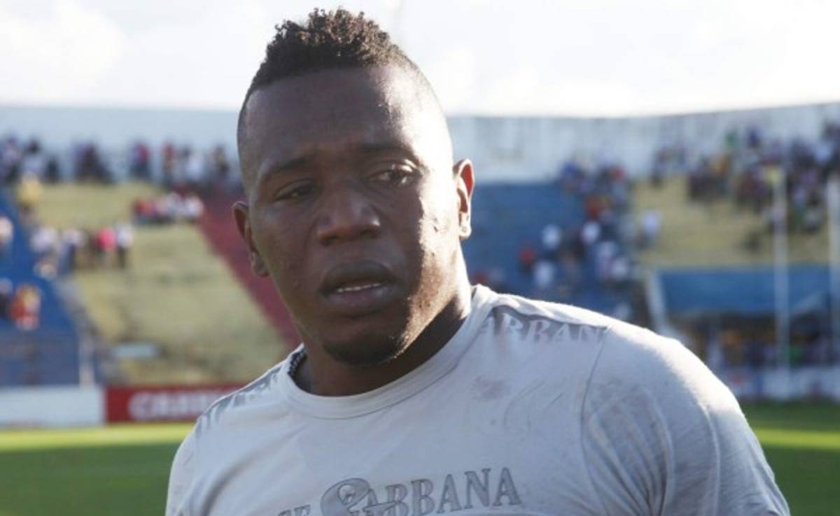 John Bodden: 'Ahora me dedico a jugar PlayStation por el castigo'