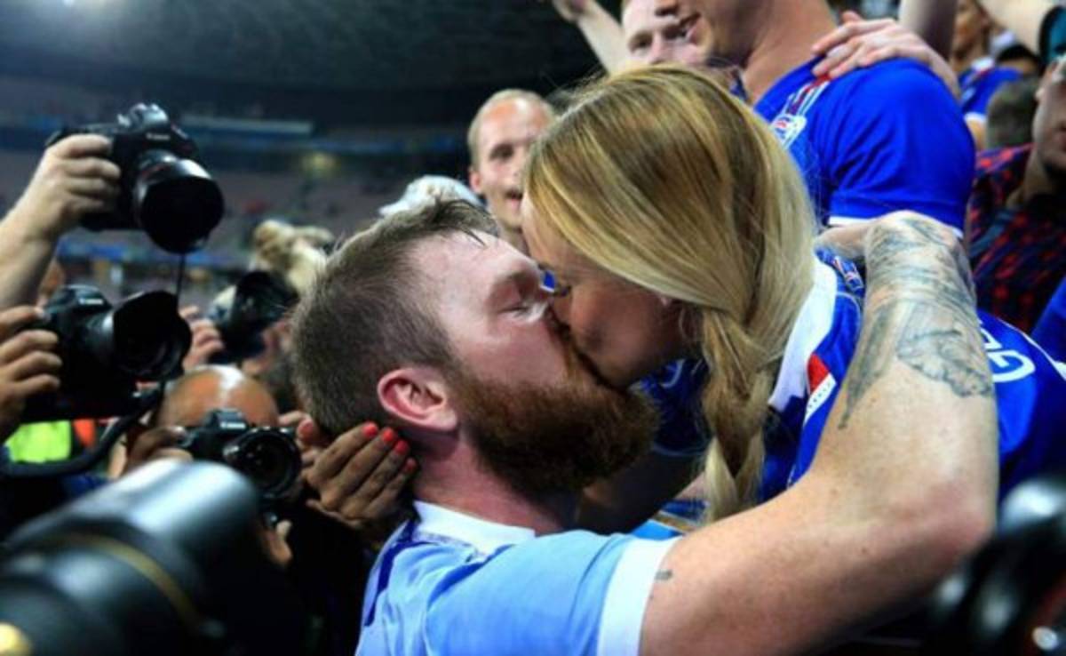 FOTOS: La 'mamá fitness” le llaman a la bella esposa del capitán de Islandia
