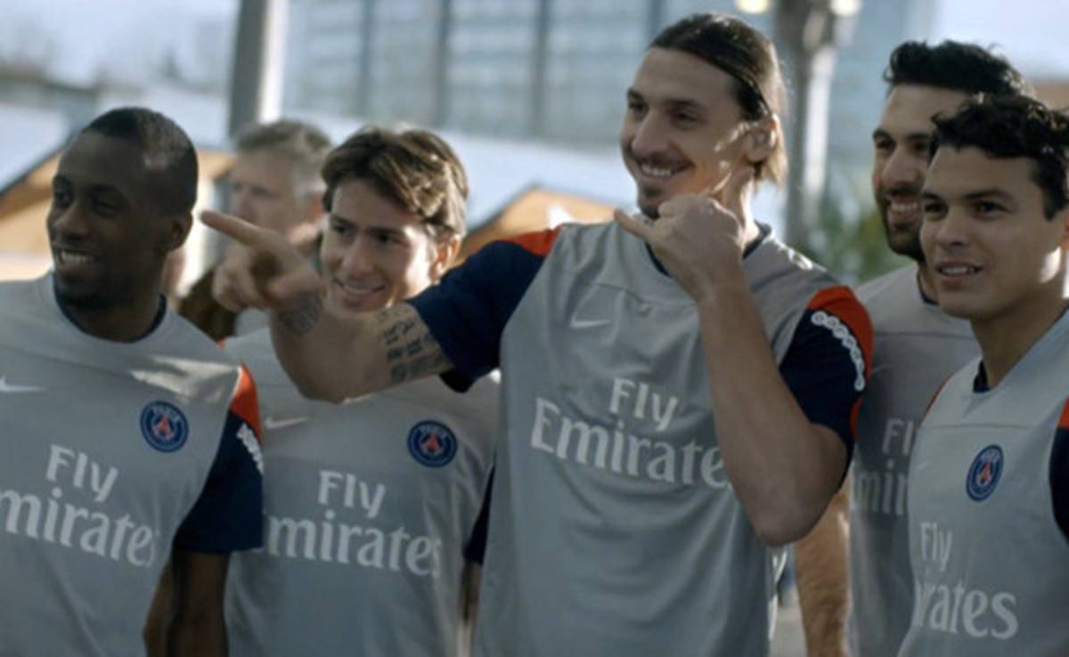 VIDEO: Zlatan Ibrahimovic la hace de cupido en anuncio
