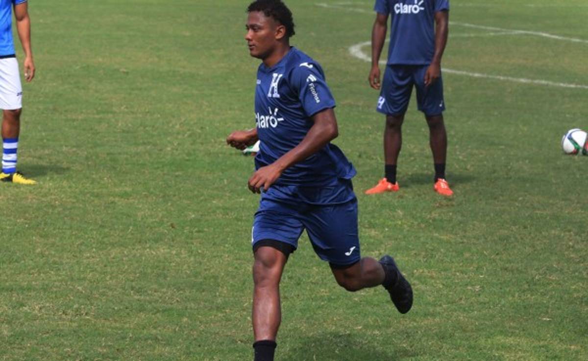 Ever Alvarado ya entrena con la Selección de Honduras