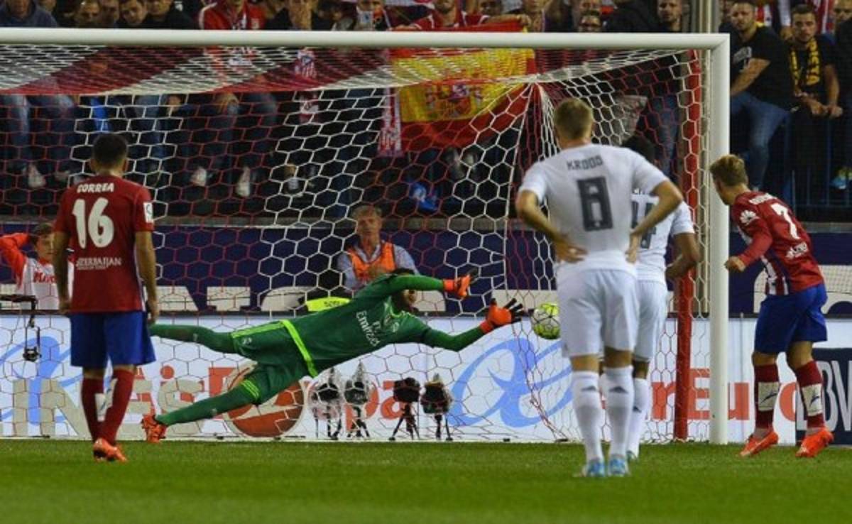 Keylor Navas ya sabe lo que es lucirse en un derbi madrileño