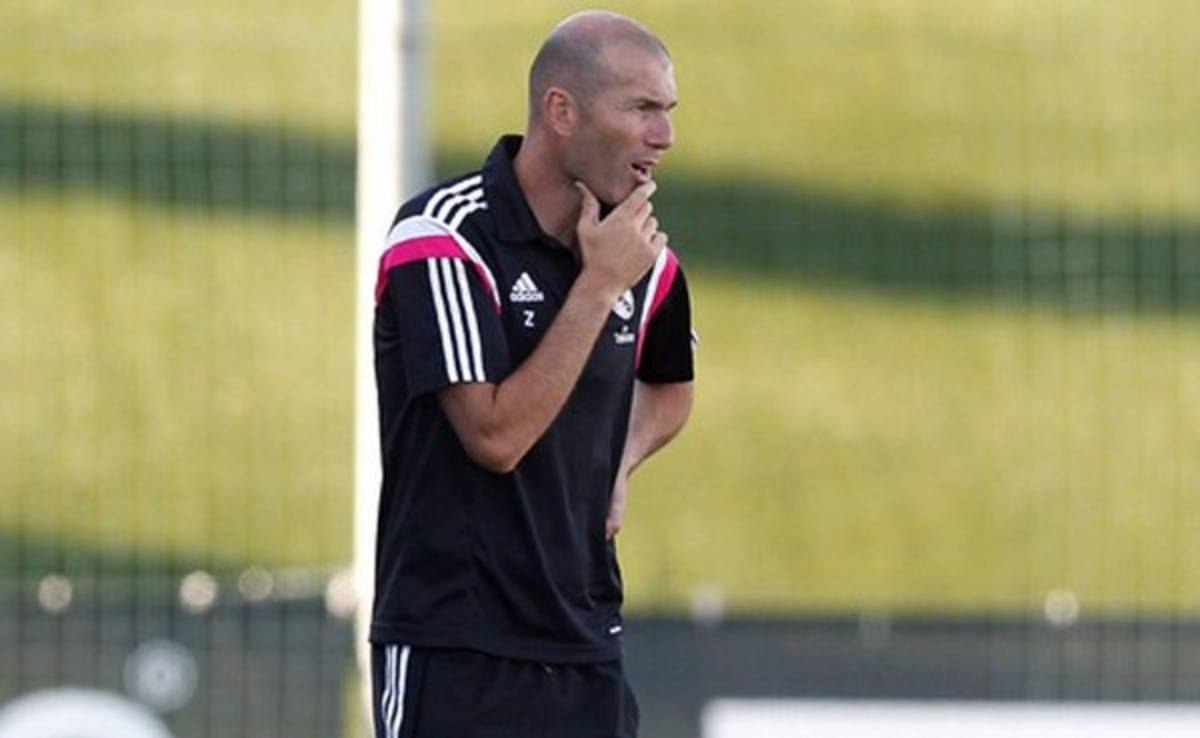 Zidane, en visita 'técnica' a la ciudad deportiva del Juventus