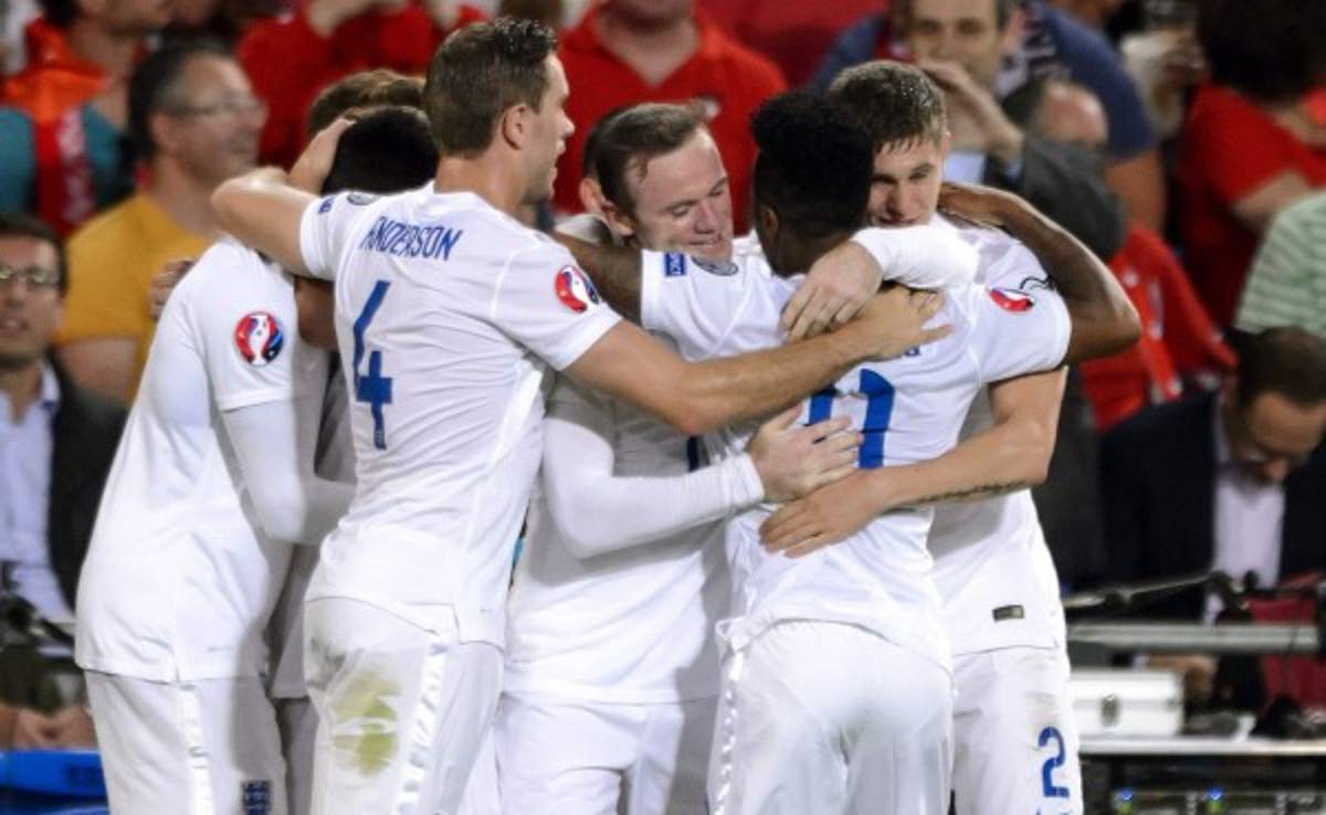 Welbeck le da triunfo a Inglaterra rumbo a la Euro 2016