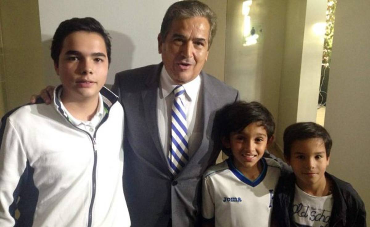 Nietos de Rafael Callejas propusieron a Pinto como DT de Honduras