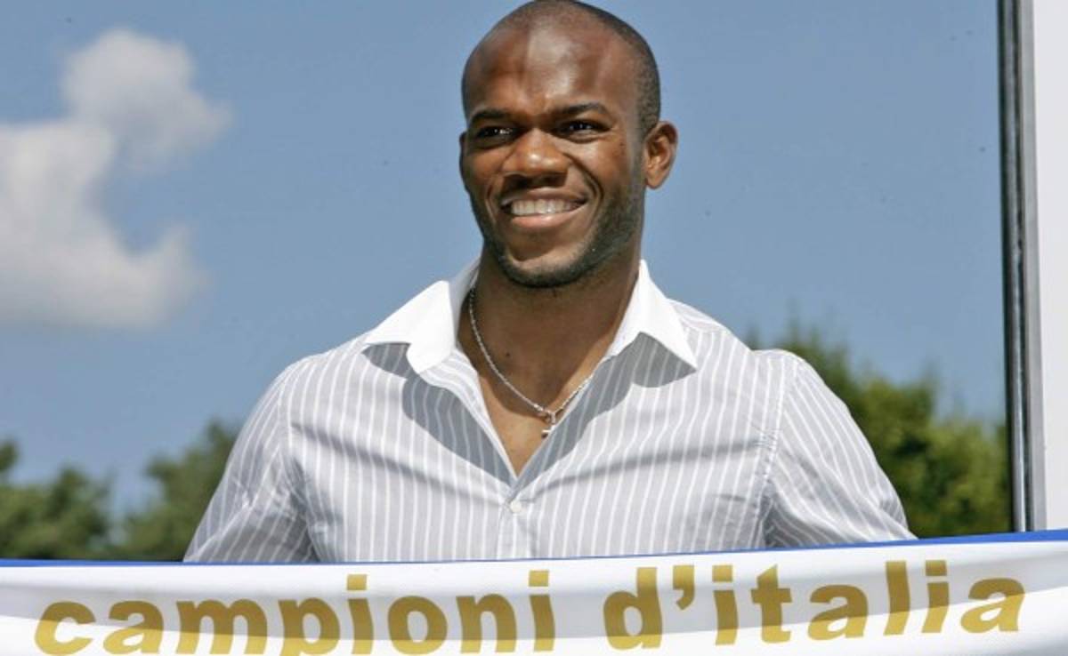 La 'Pantera' David Suazo cumple hoy 35 años de edad