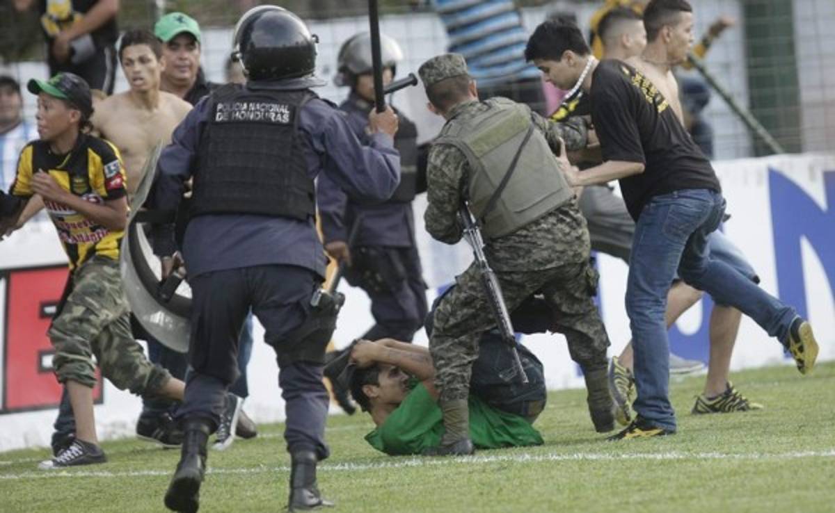 Estas son las multas y prohibiciones de la Ley Antiviolencia en Estadios