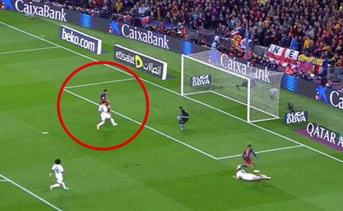 Así fue el increíble fallo de Luis Suárez en clásico ante Real Madrid