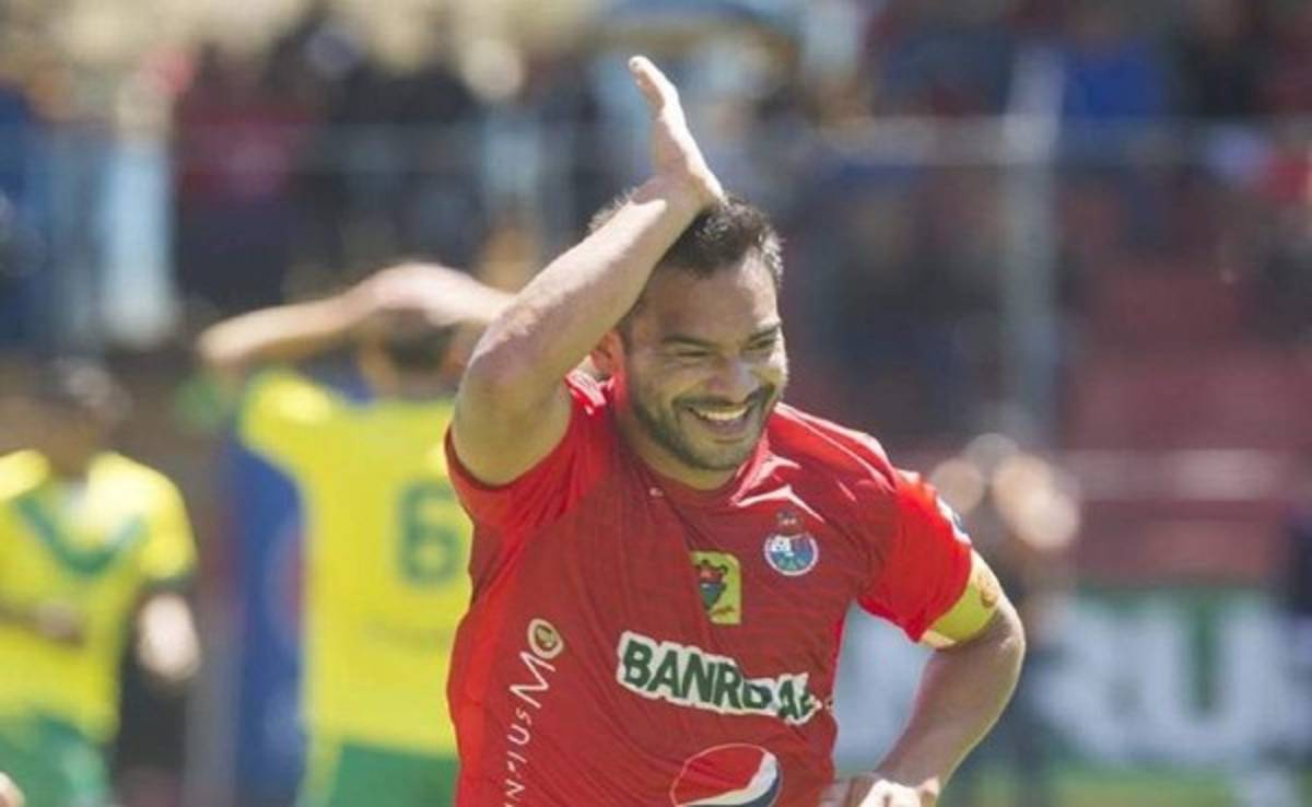 Cobán Imperial hace todo lo posible por contratar al 'Pescadito” Ruiz