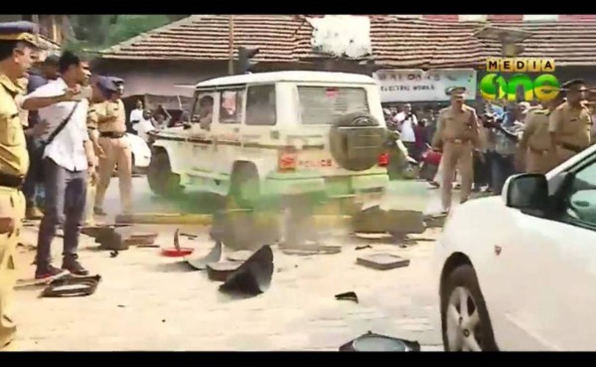 VIDEO: Ronaldinho se salva de un accidente en la India