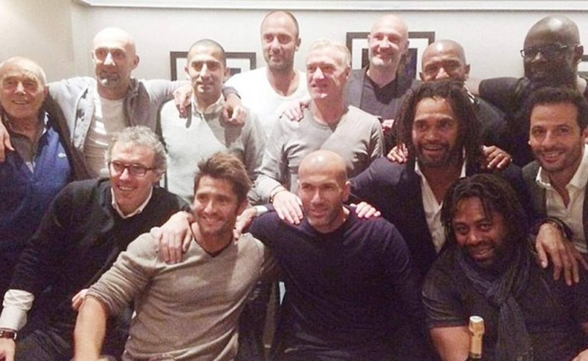 Zidane se reúne con los campeones de Francia 1998