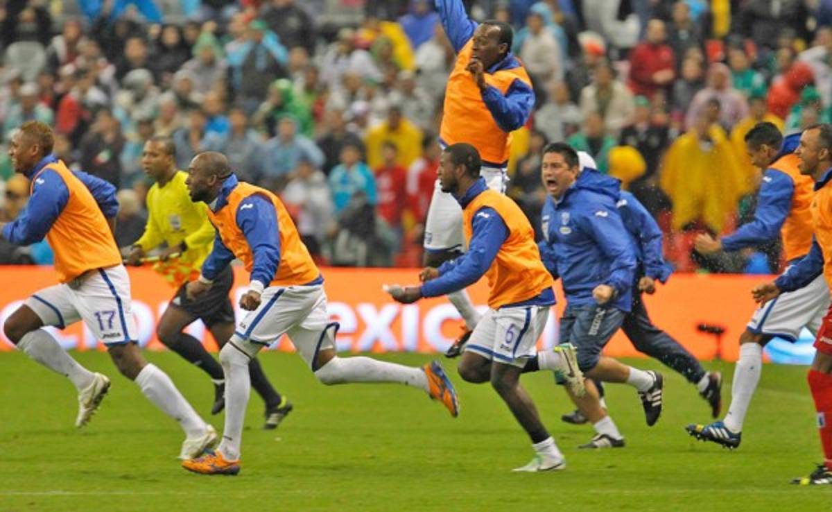 VIDEO: Así narraron el aztecazo los periodistas mexicanos