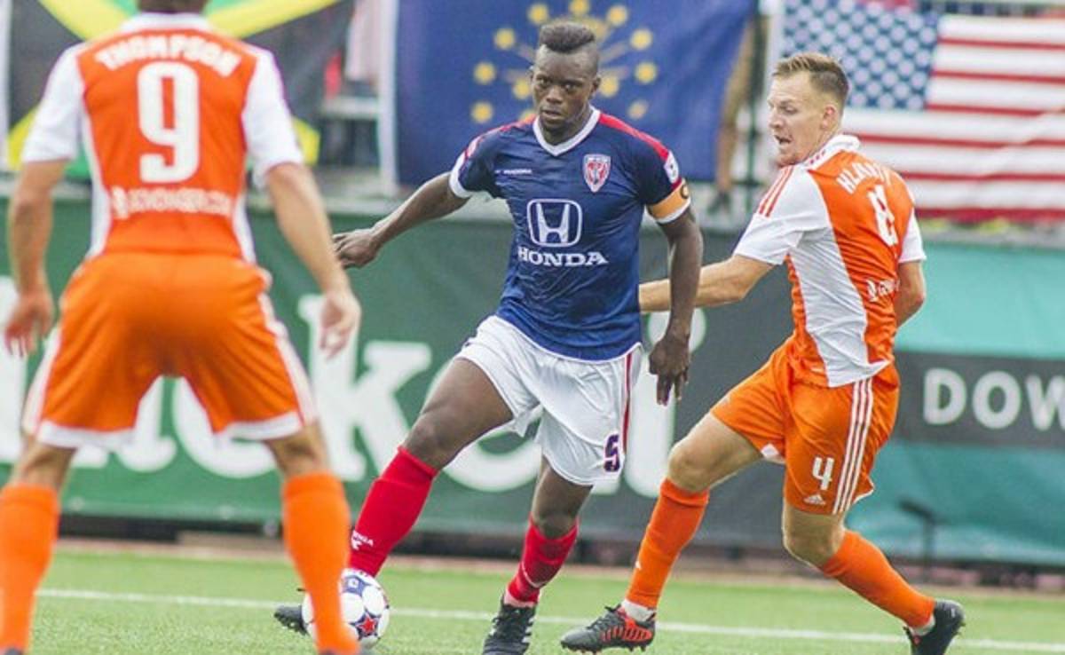 Cuatro clubes grandes de Centro América se disputan a Erick Norales