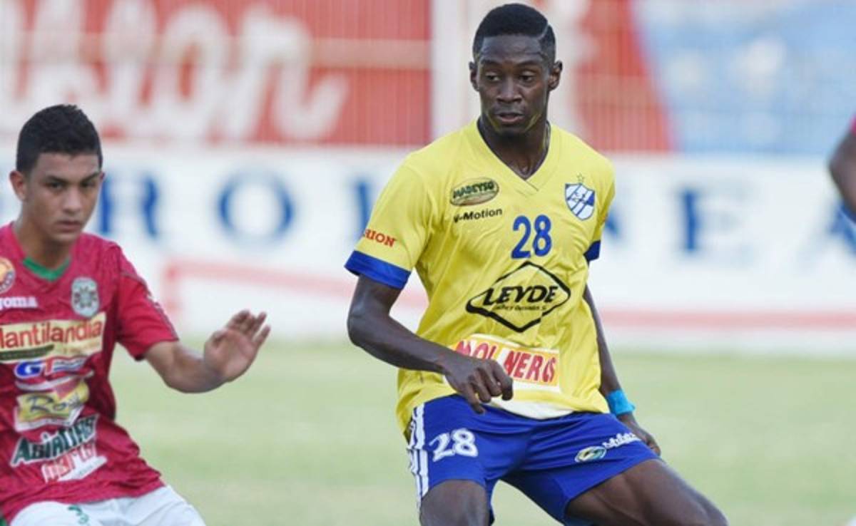 Juticalpa se interesa en Carlos Bernárdez del Victoria
