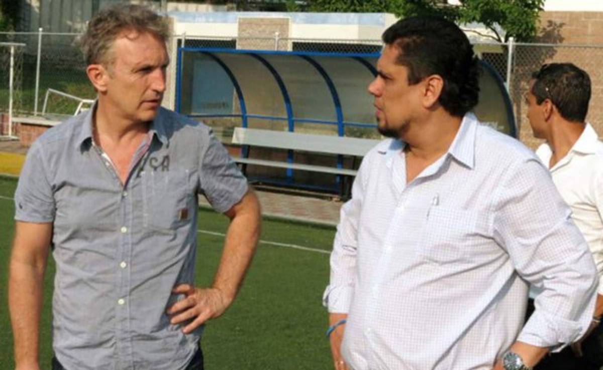 Español Albert Roca sería el nuevo técnico de El Salvador