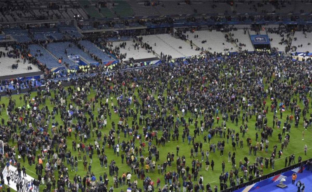 Terrorista intentó entrar al estadio con chaleco repleto de bombas