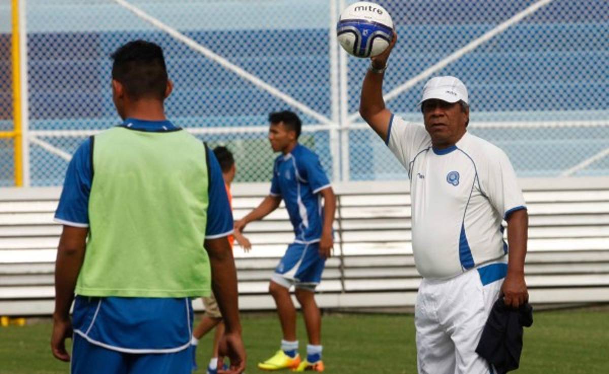 'Primi' Maradiaga define su 11 para recibir a Honduras este viernes