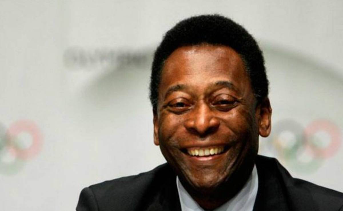 Pelé: 'Yo prefiero en mi equipo a Messi'